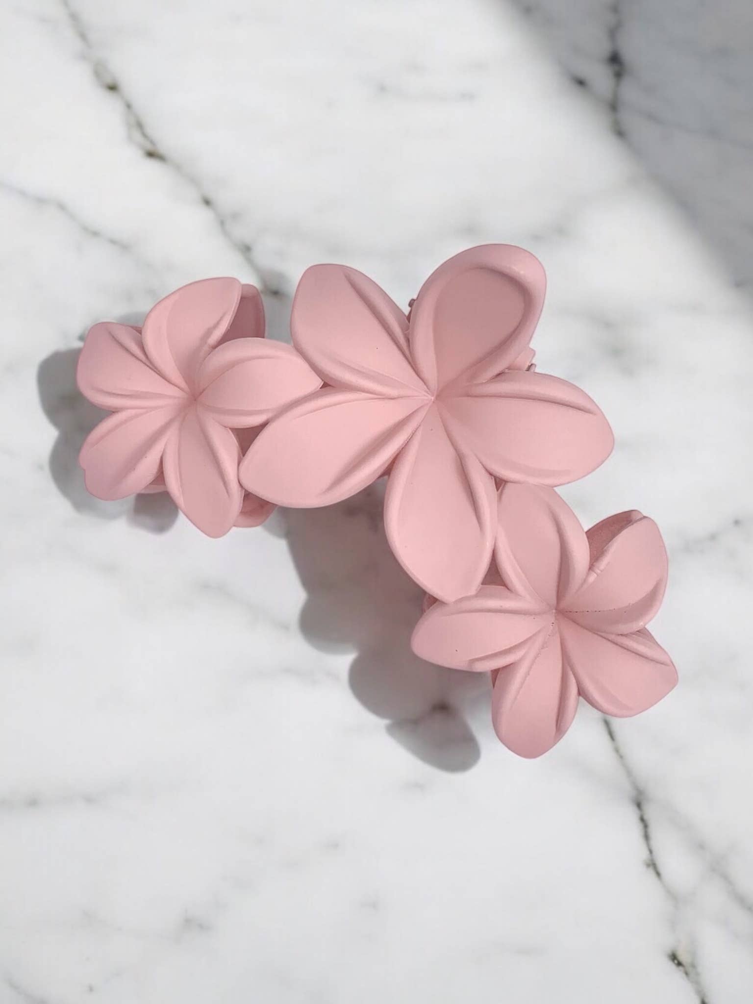 Hårklemme formet som blomst: Beige