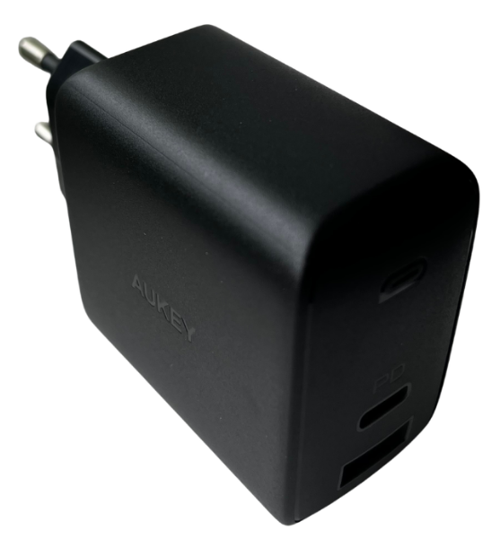 AUKEY 65W adapter