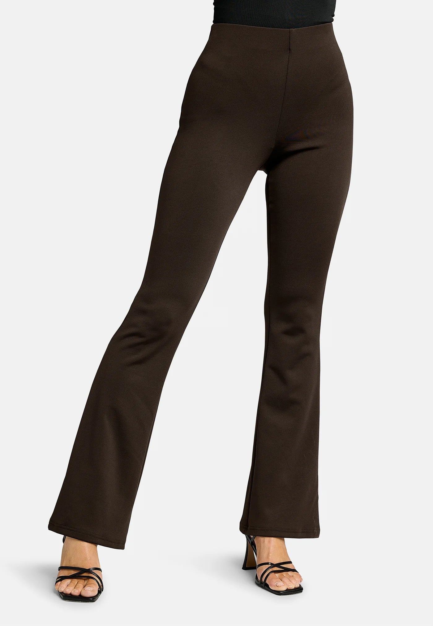 Henny flair pants brun, Liberté