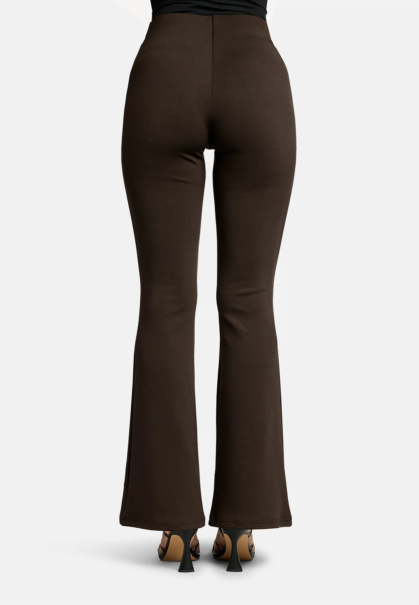 Henny flair pants brun, Liberté