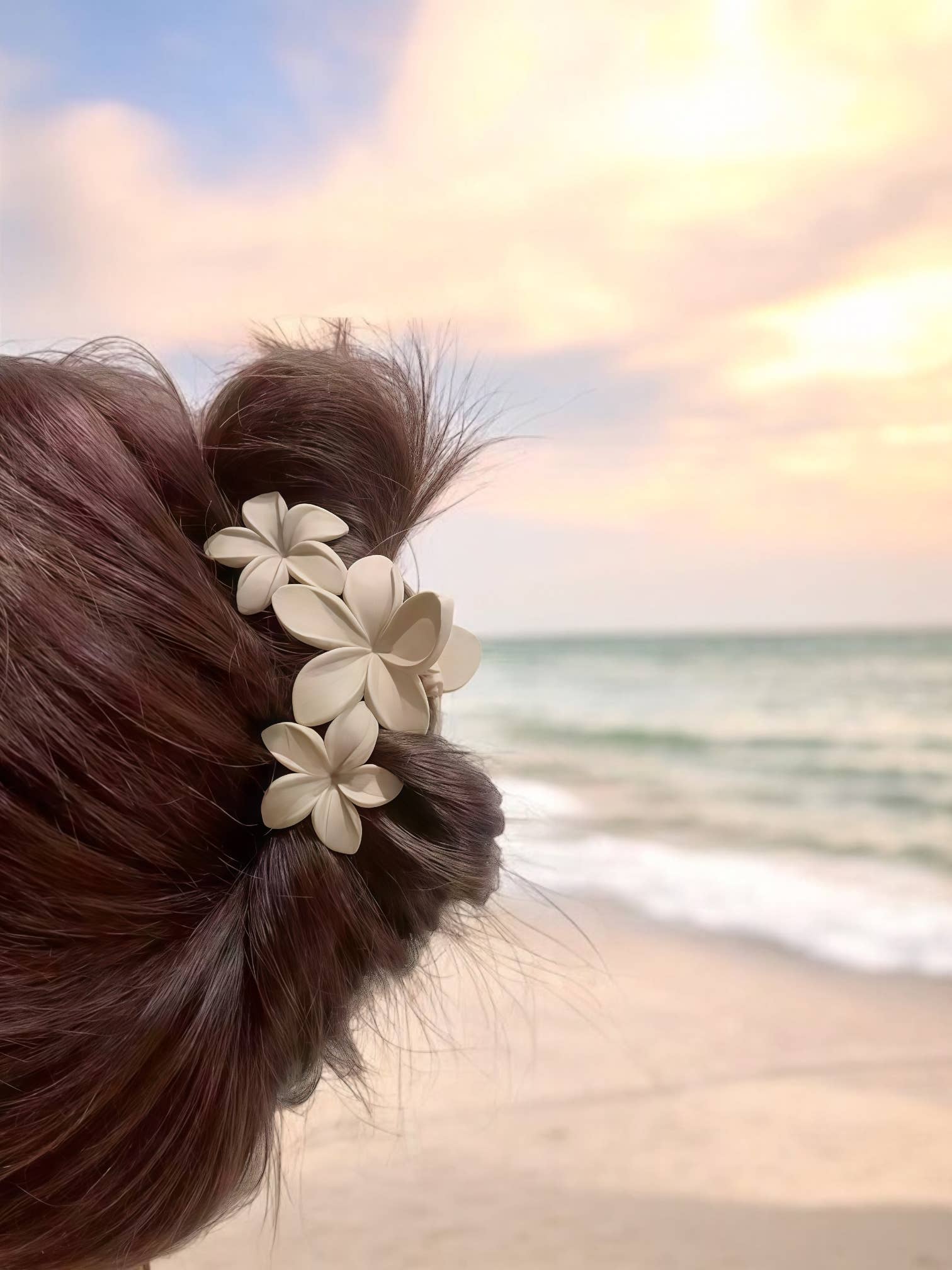 Hårklemme formet som blomst: Beige